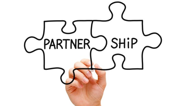 Get Sponsored partnership with Honest Company